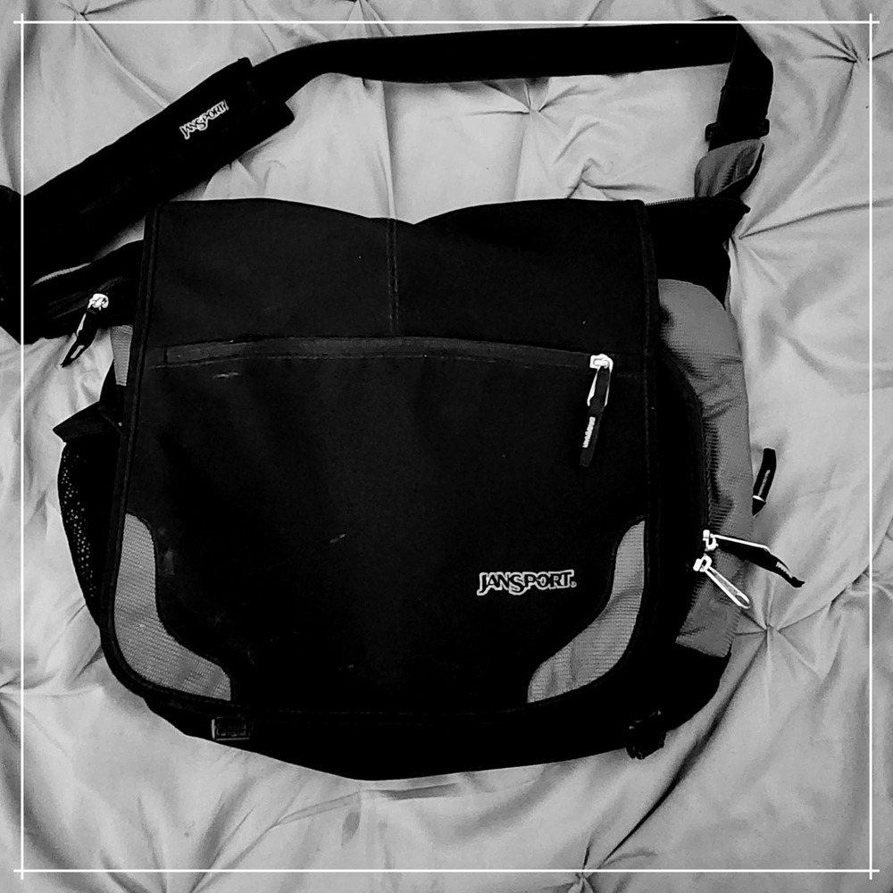 JanSport Messenger Bag Black Gray Crossbody Laptop School Commuter Satchel Bag